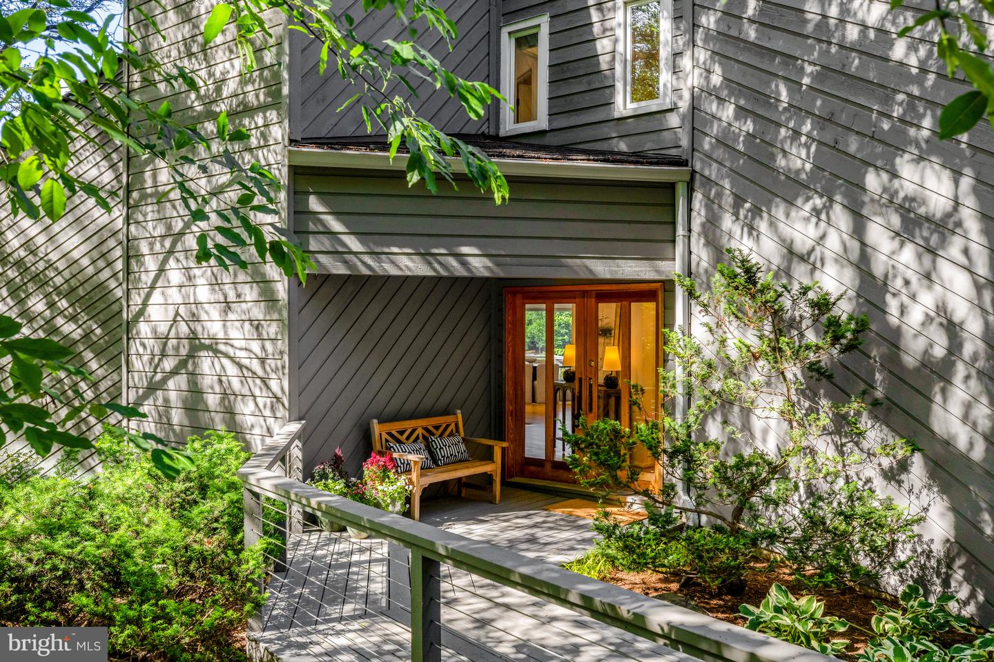 2200 Spinnaker Ct