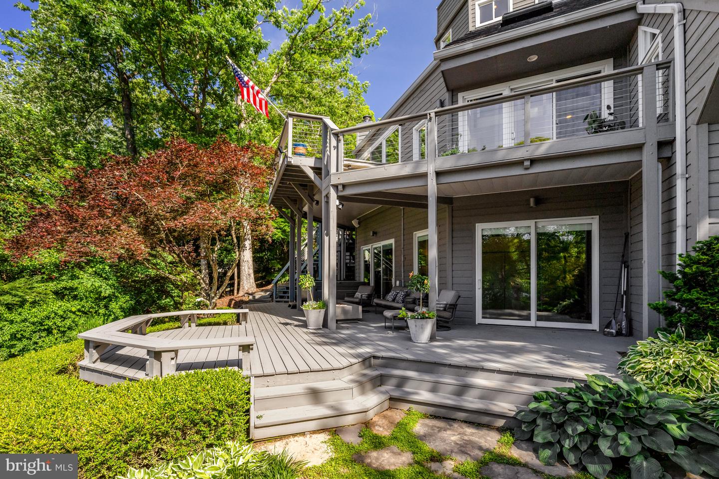 2200 Spinnaker Ct