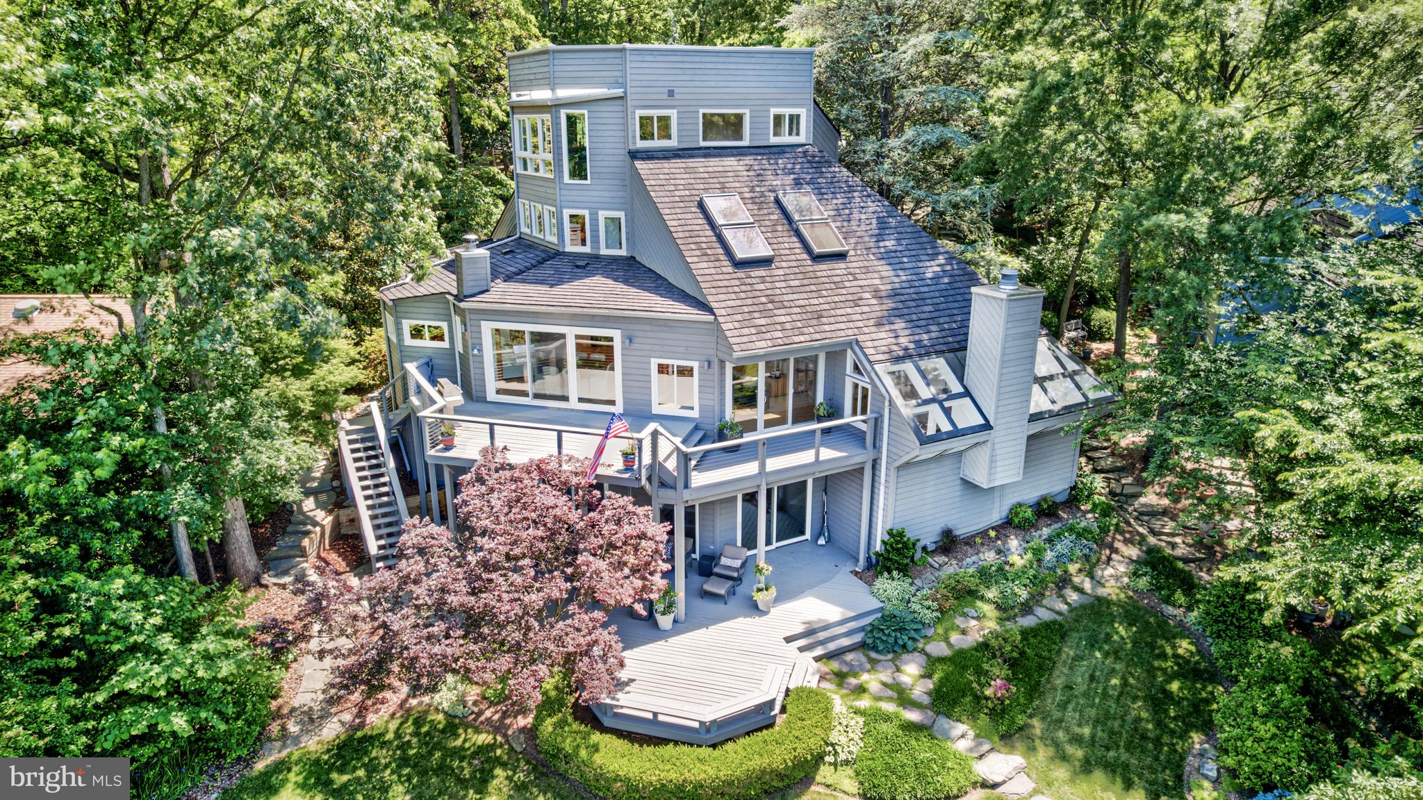 2200 Spinnaker Ct