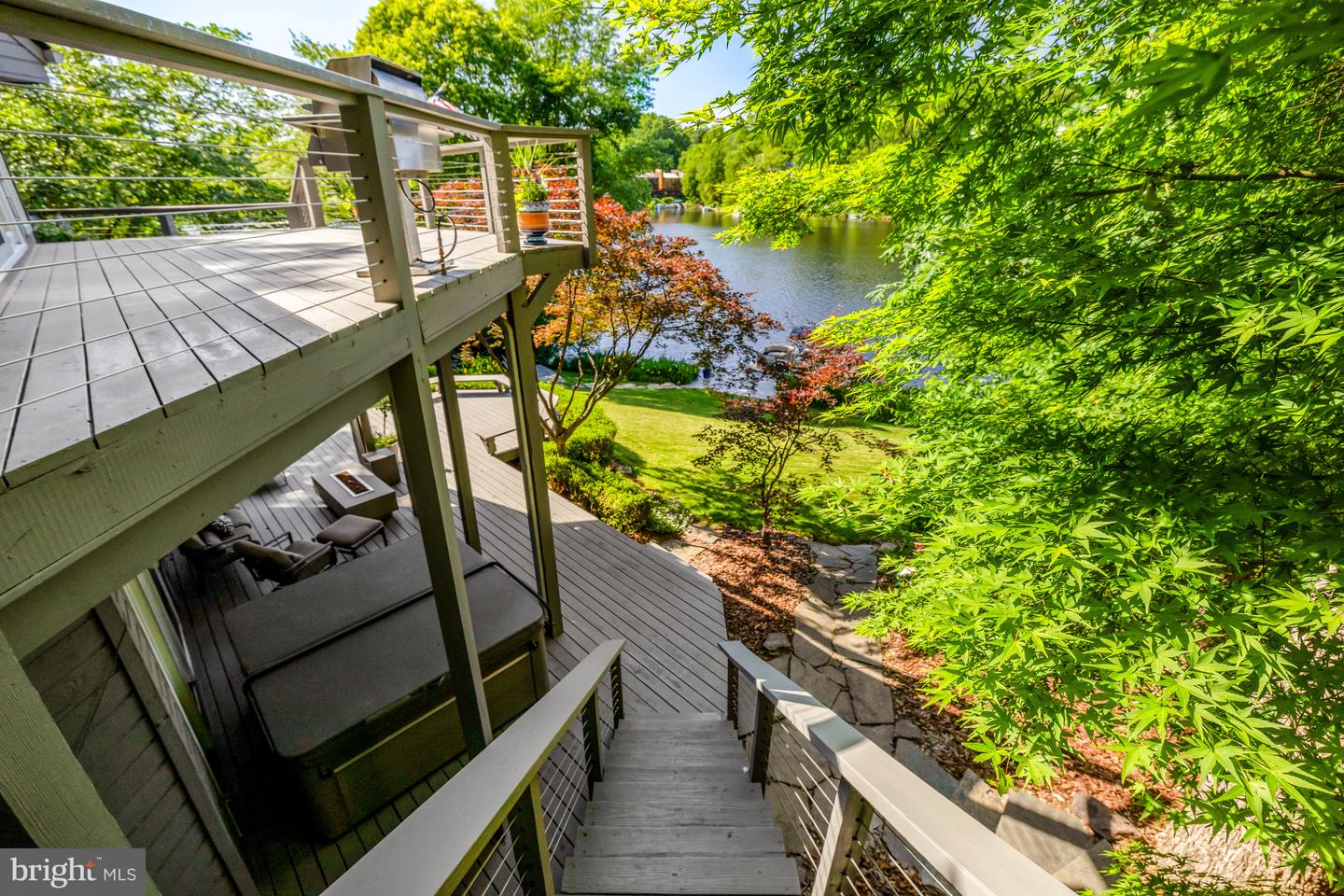 2200 Spinnaker Ct