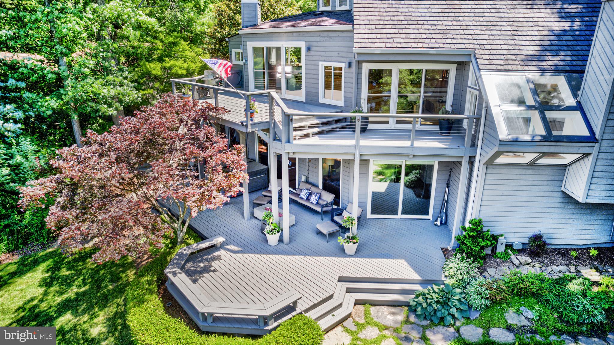 2200 Spinnaker Ct