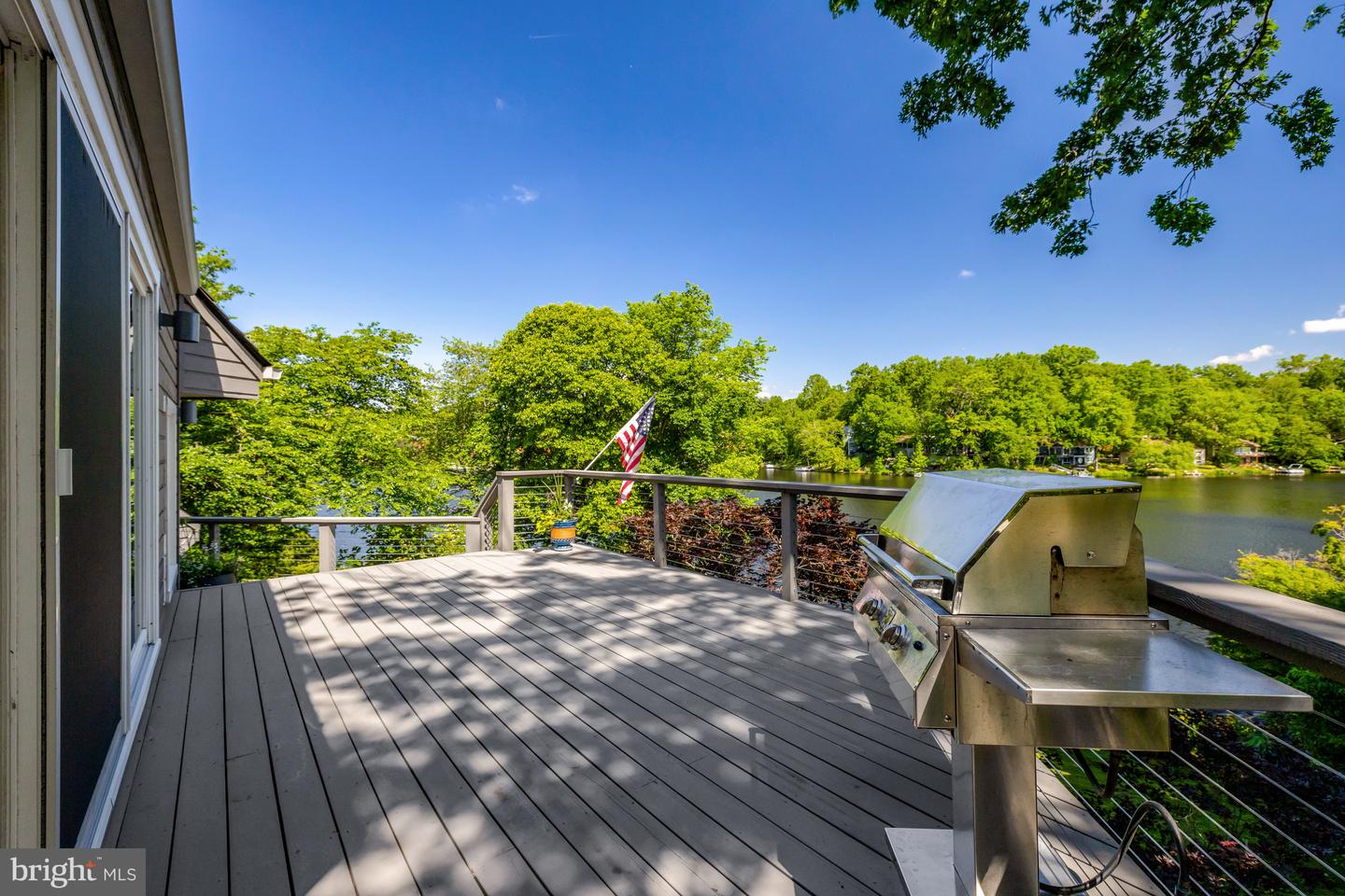2200 Spinnaker Ct