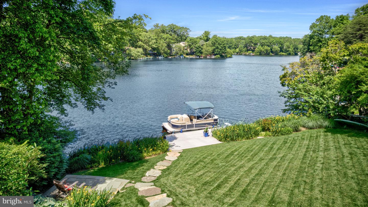 2200 Spinnaker Ct