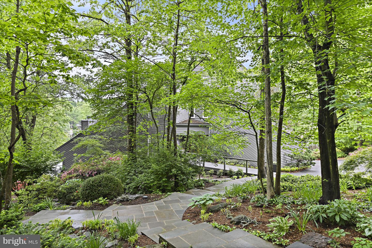 2200 Spinnaker Ct