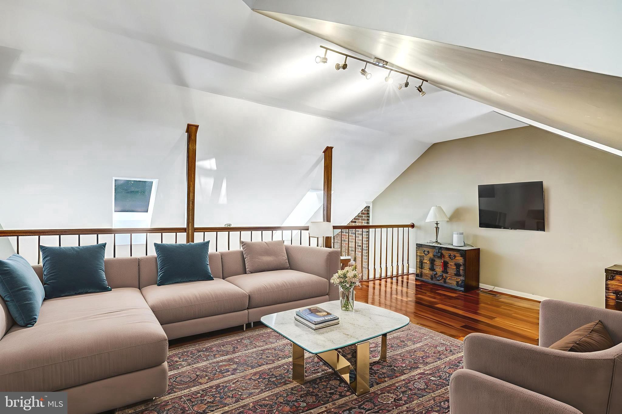 7832 VALLEYFIELD DRIVE