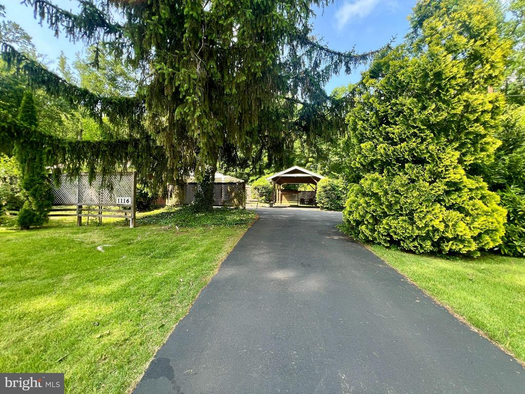 1116 Morningside Ln