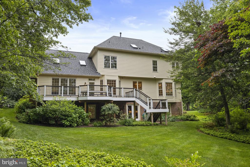 11275 Center Harbor Rd