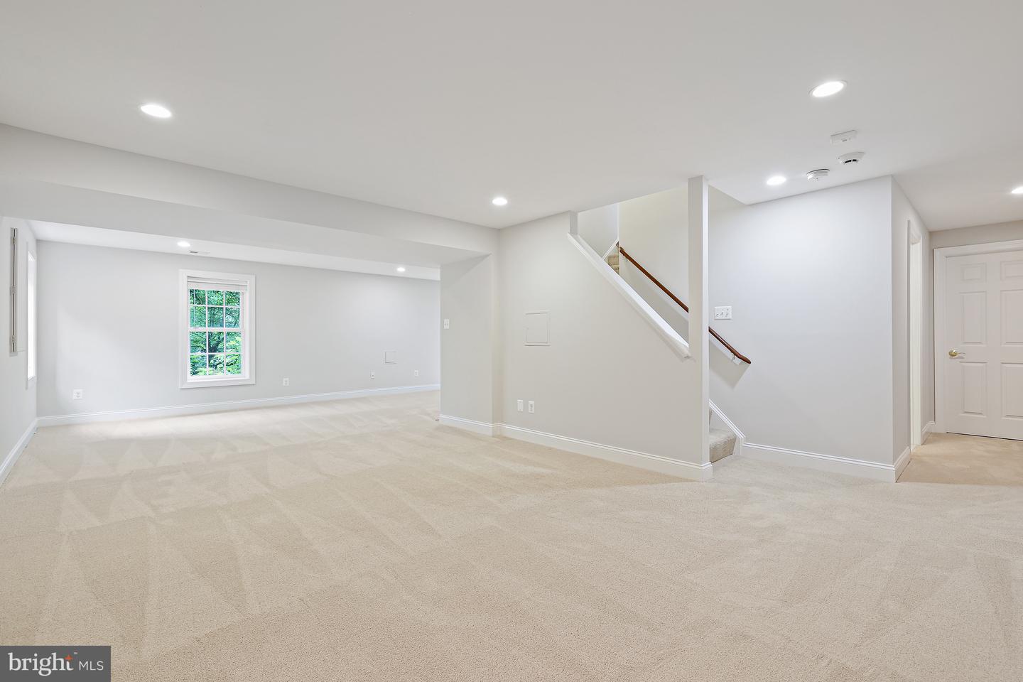 11275 Center Harbor Rd