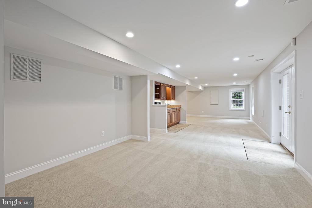 11275 Center Harbor Rd