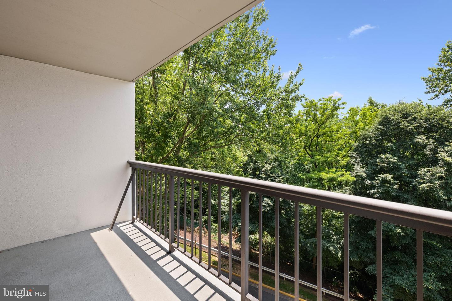 3800 Powell Ln #629