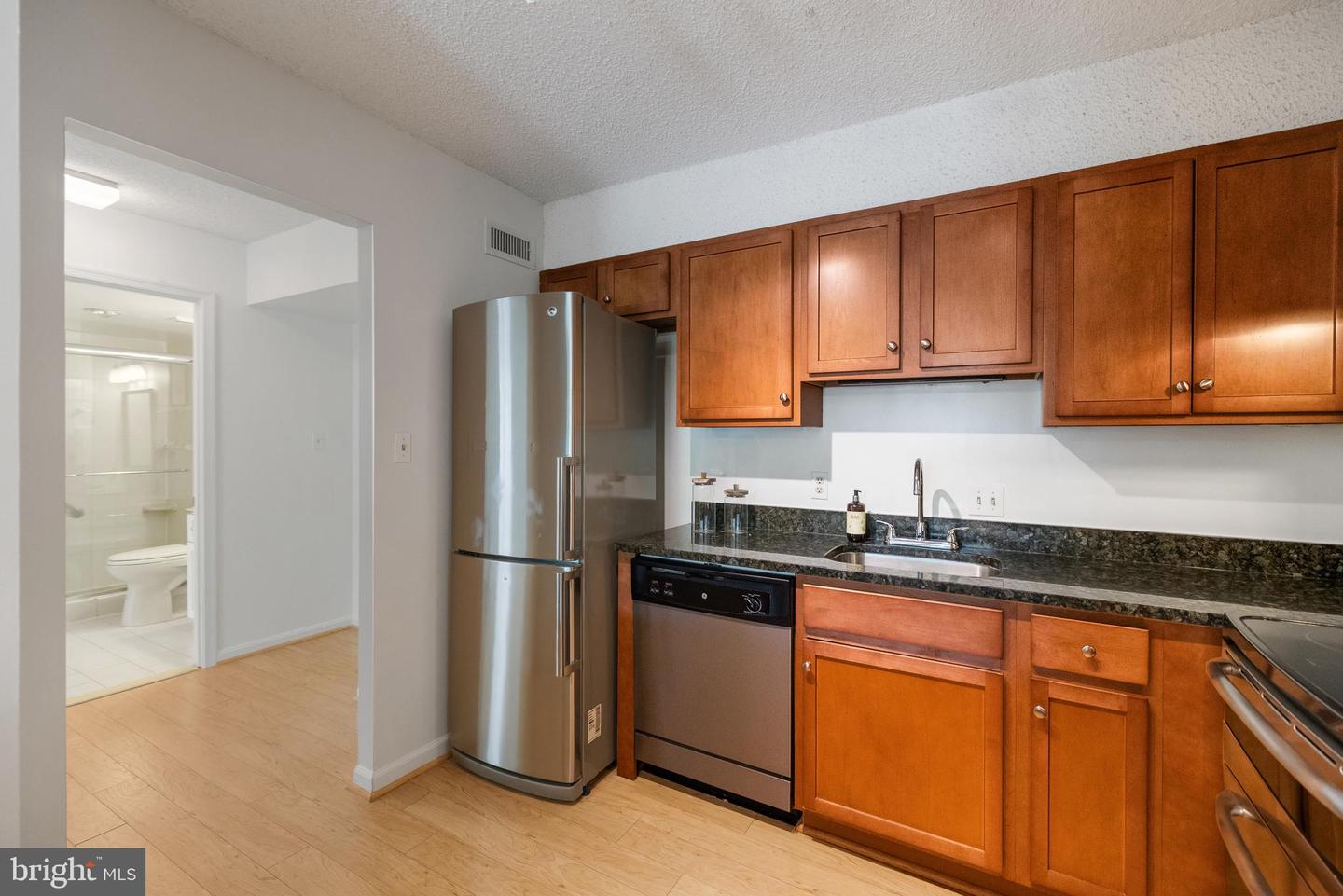 3800 Powell Ln #629