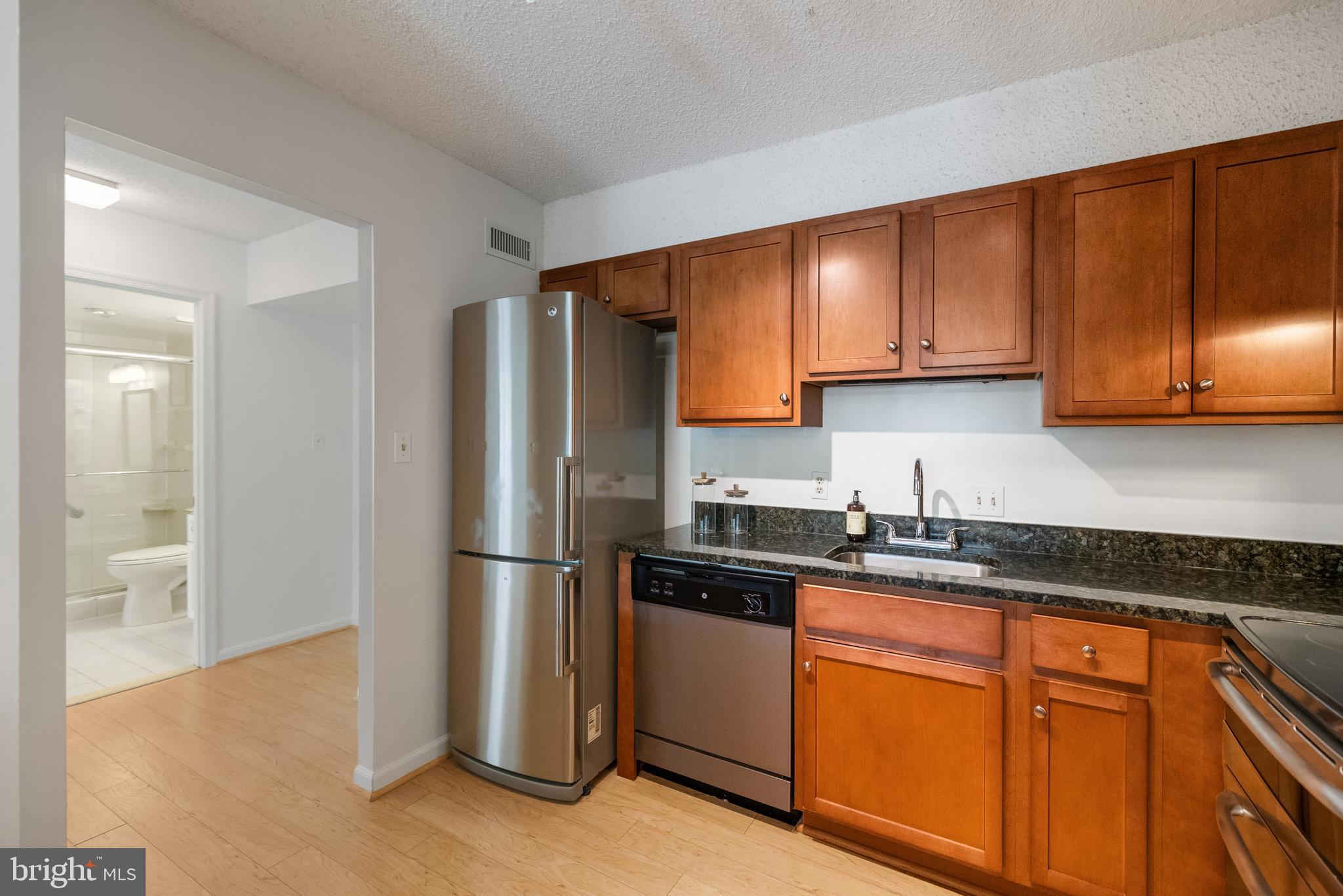 3800 Powell Ln #629