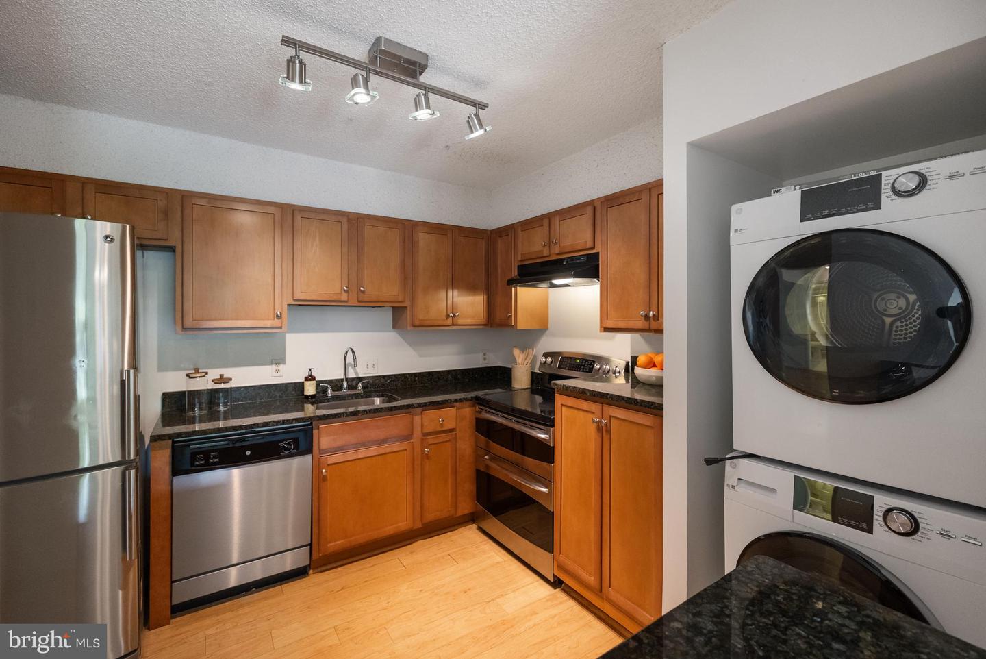 3800 Powell Ln #629