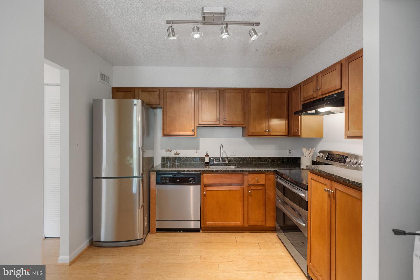 3800 Powell Ln #629