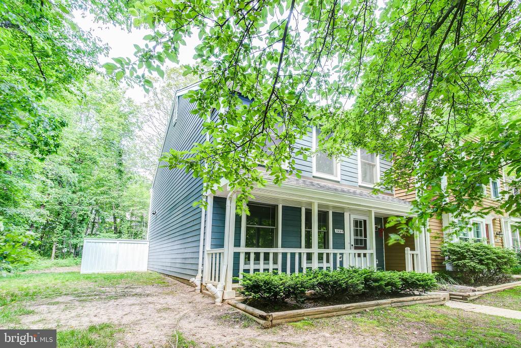 1550 TWISTED OAK DR