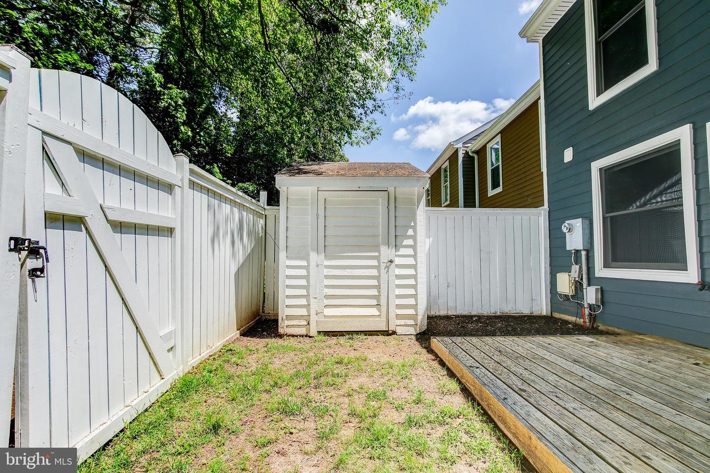 1550 TWISTED OAK DR