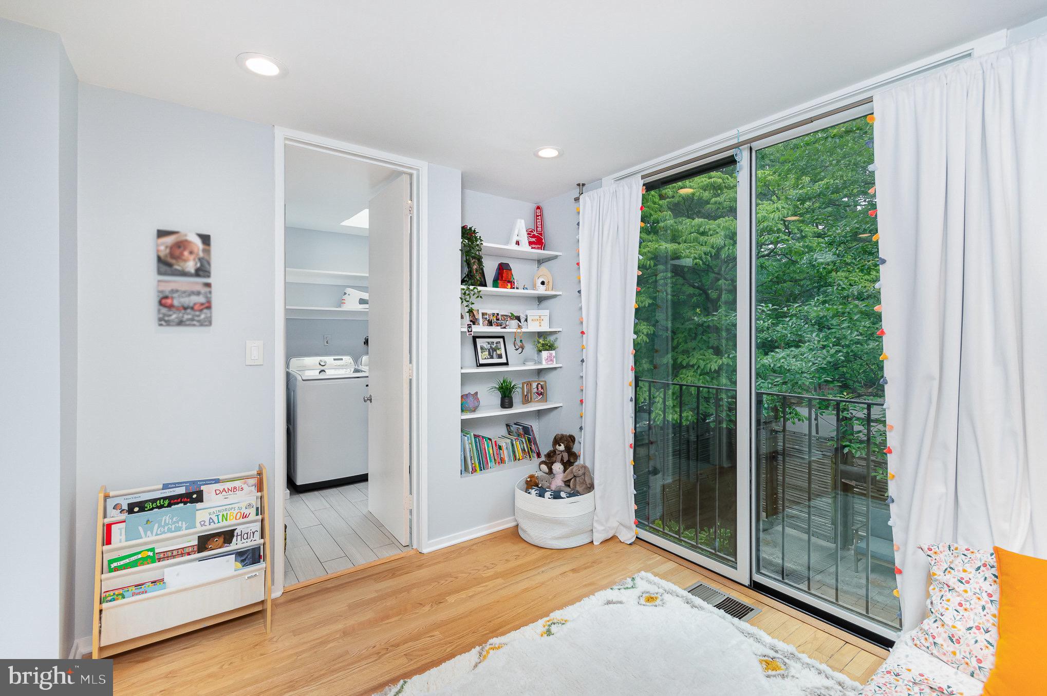 1690 Chimney House Rd