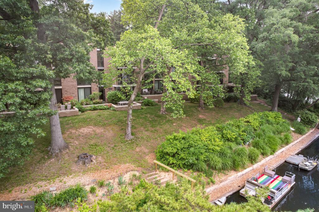 1690 Chimney House Rd