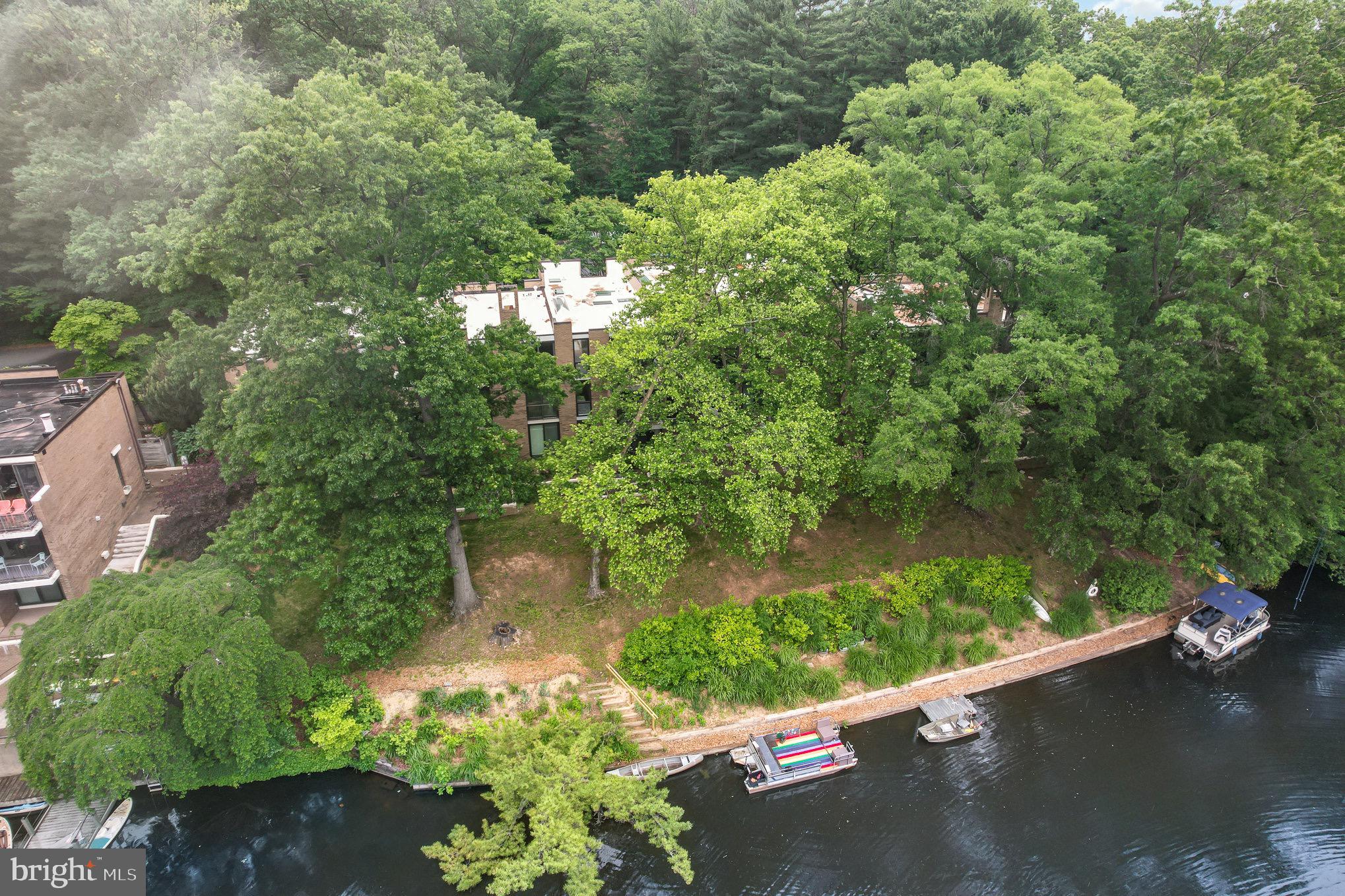 1690 Chimney House Rd