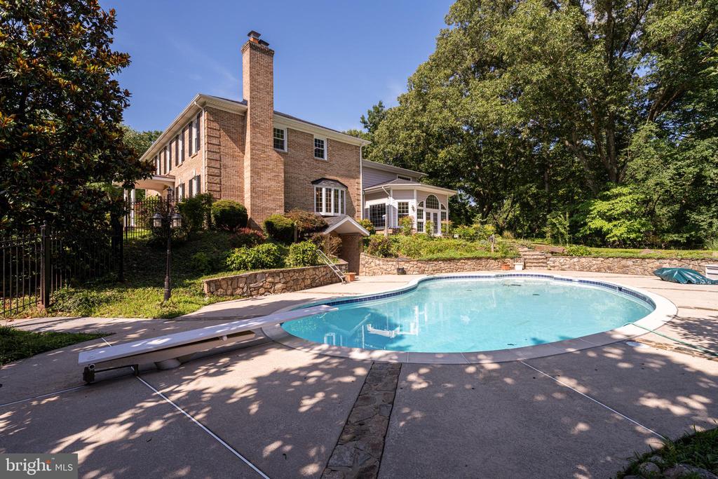 1201 CRAYTON ROAD