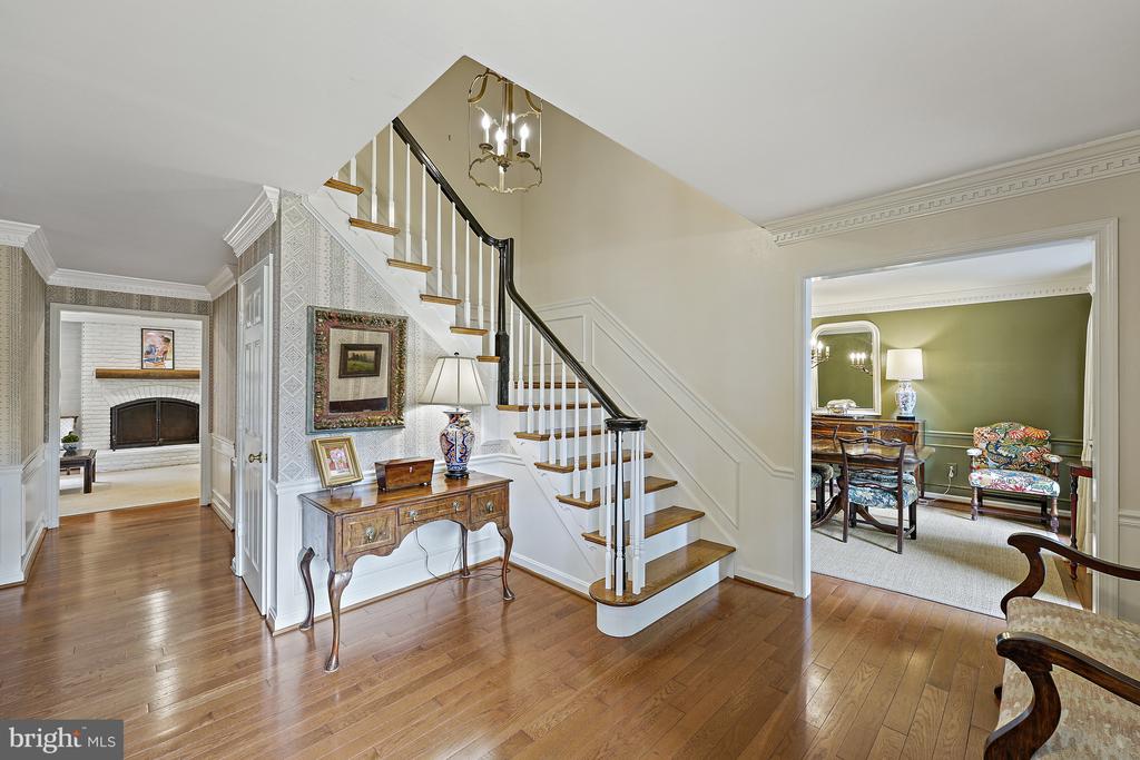 1301 Timberly Ln