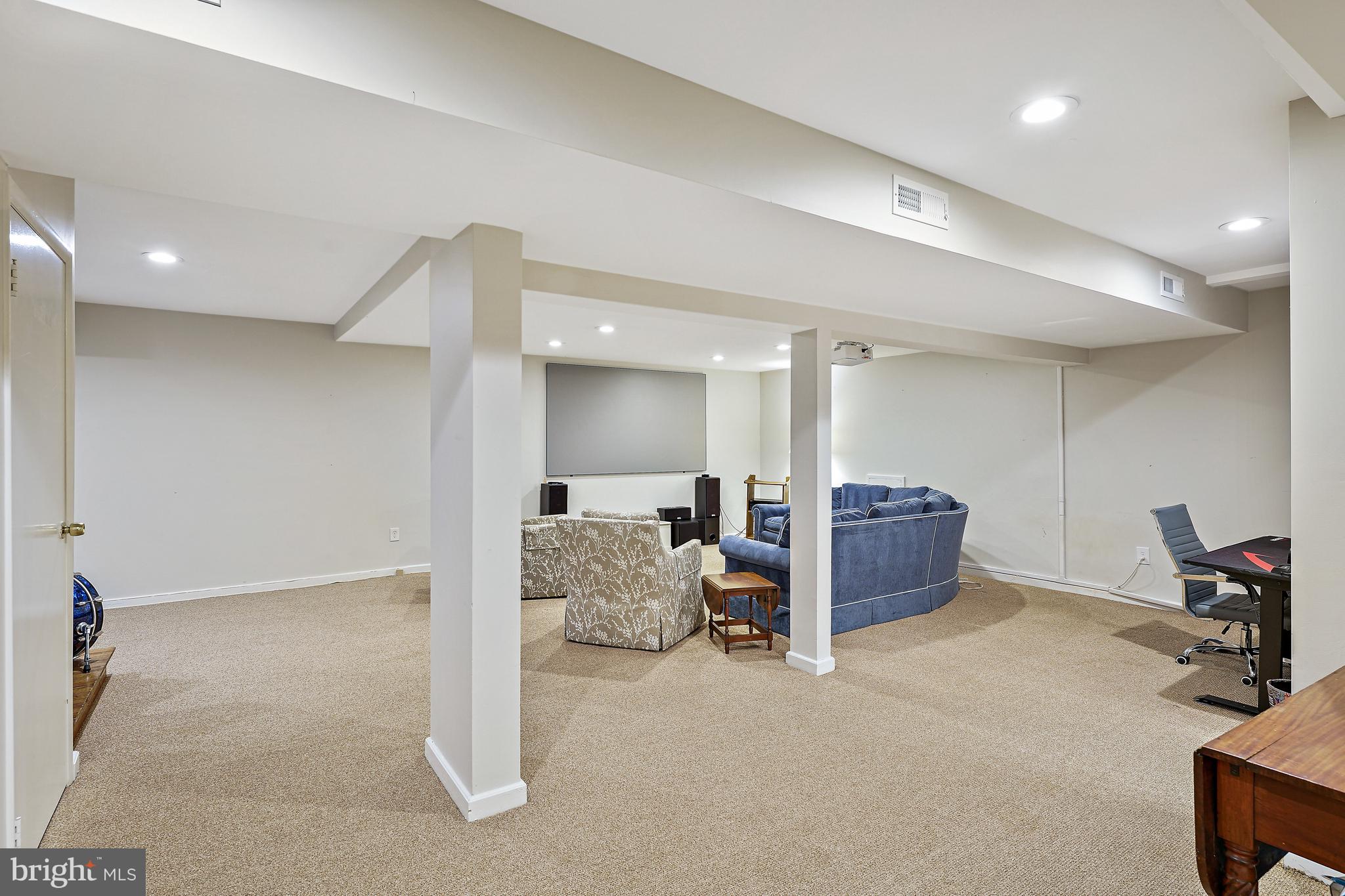 1301 Timberly Ln