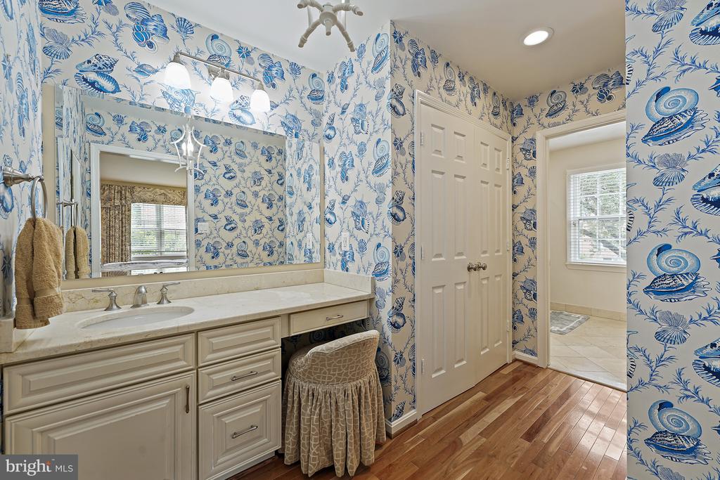 1301 Timberly Ln