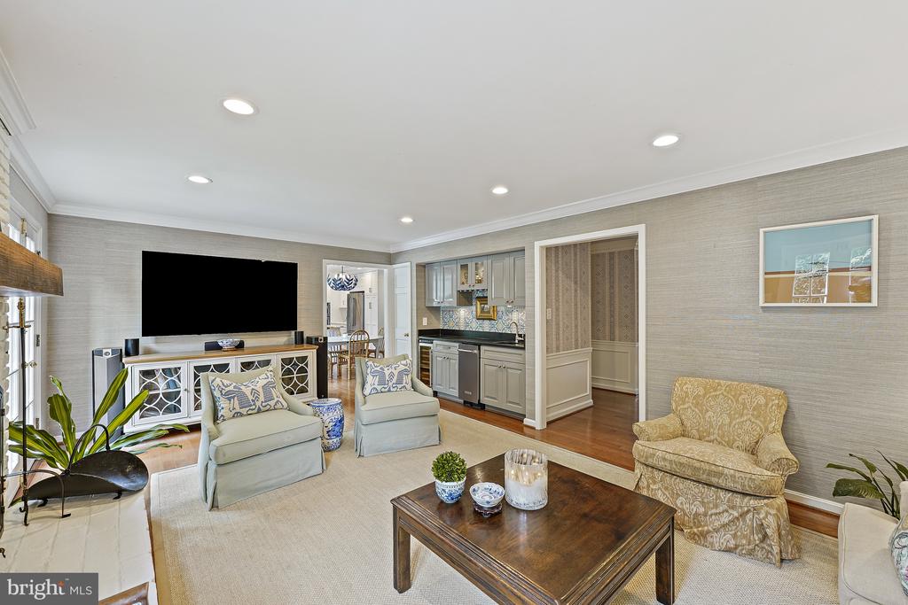 1301 Timberly Ln