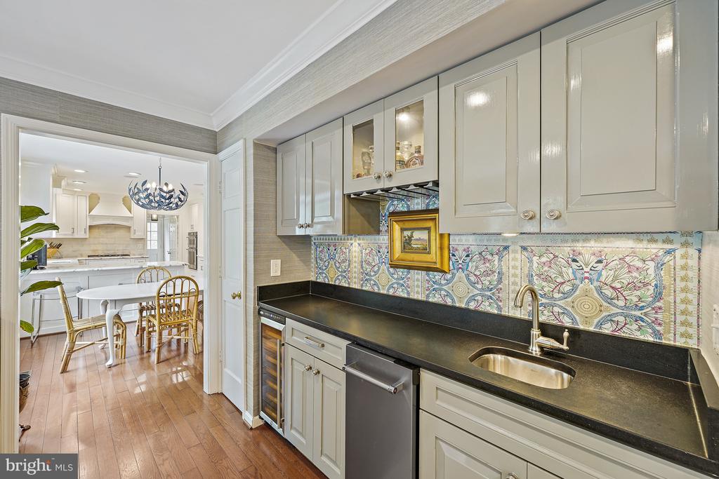 1301 Timberly Ln