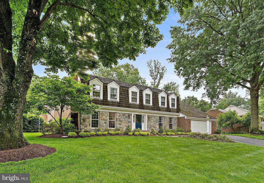 1301 Timberly Ln