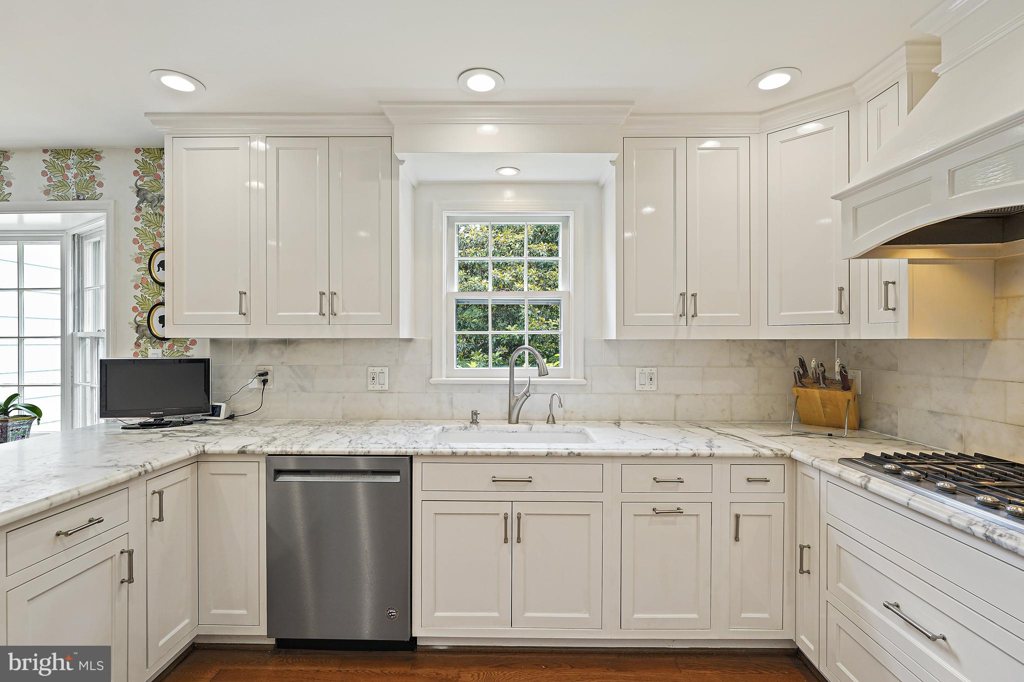 1301 Timberly Ln