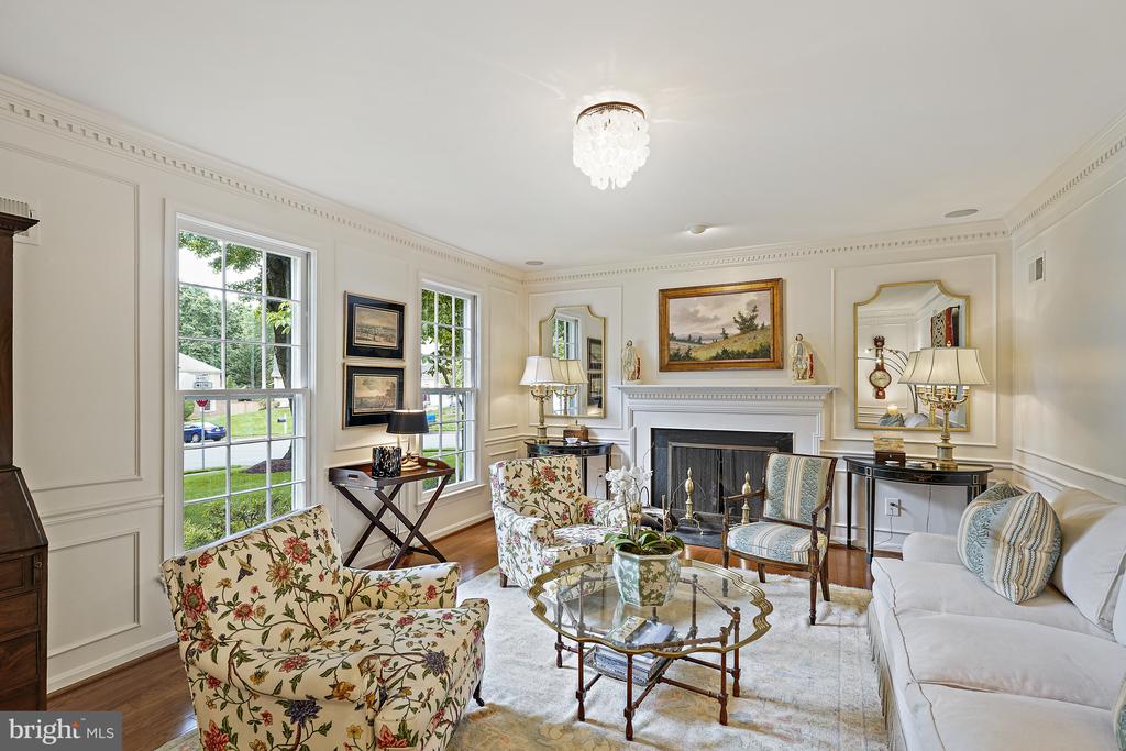 1301 Timberly Ln