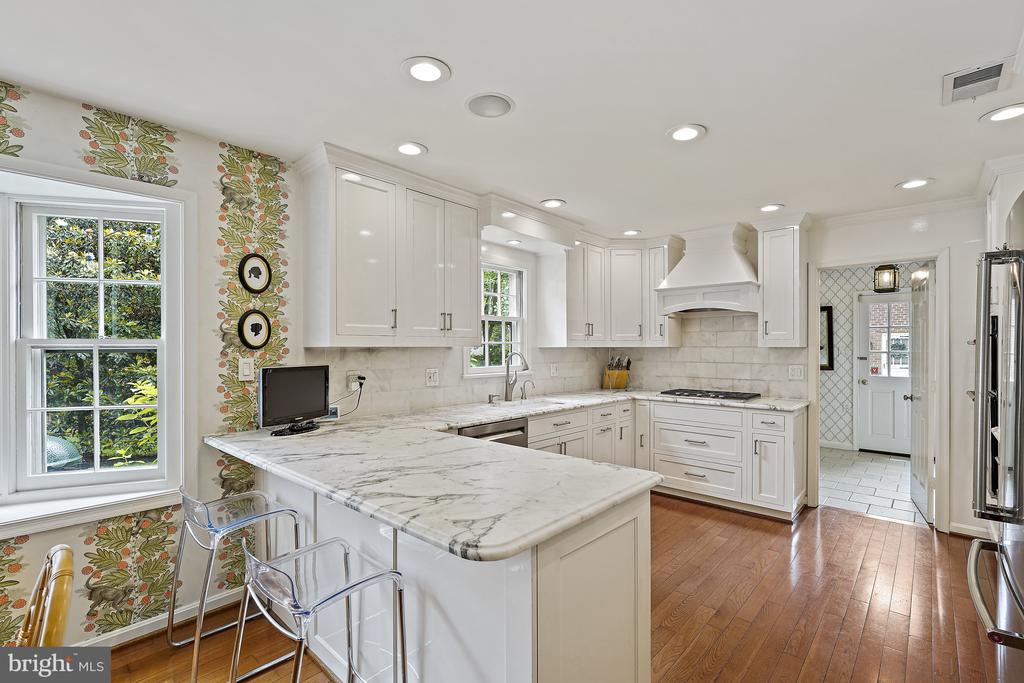 1301 Timberly Ln