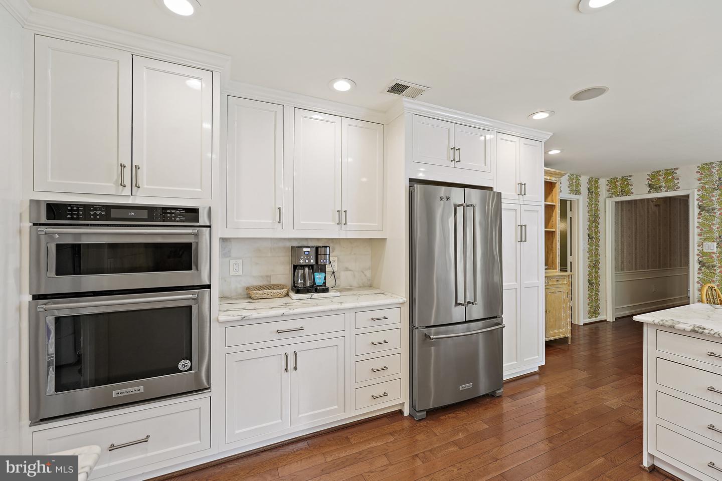 1301 Timberly Ln