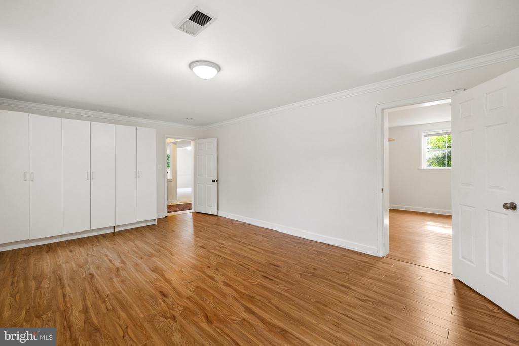 3906 PROSPERITY AVE