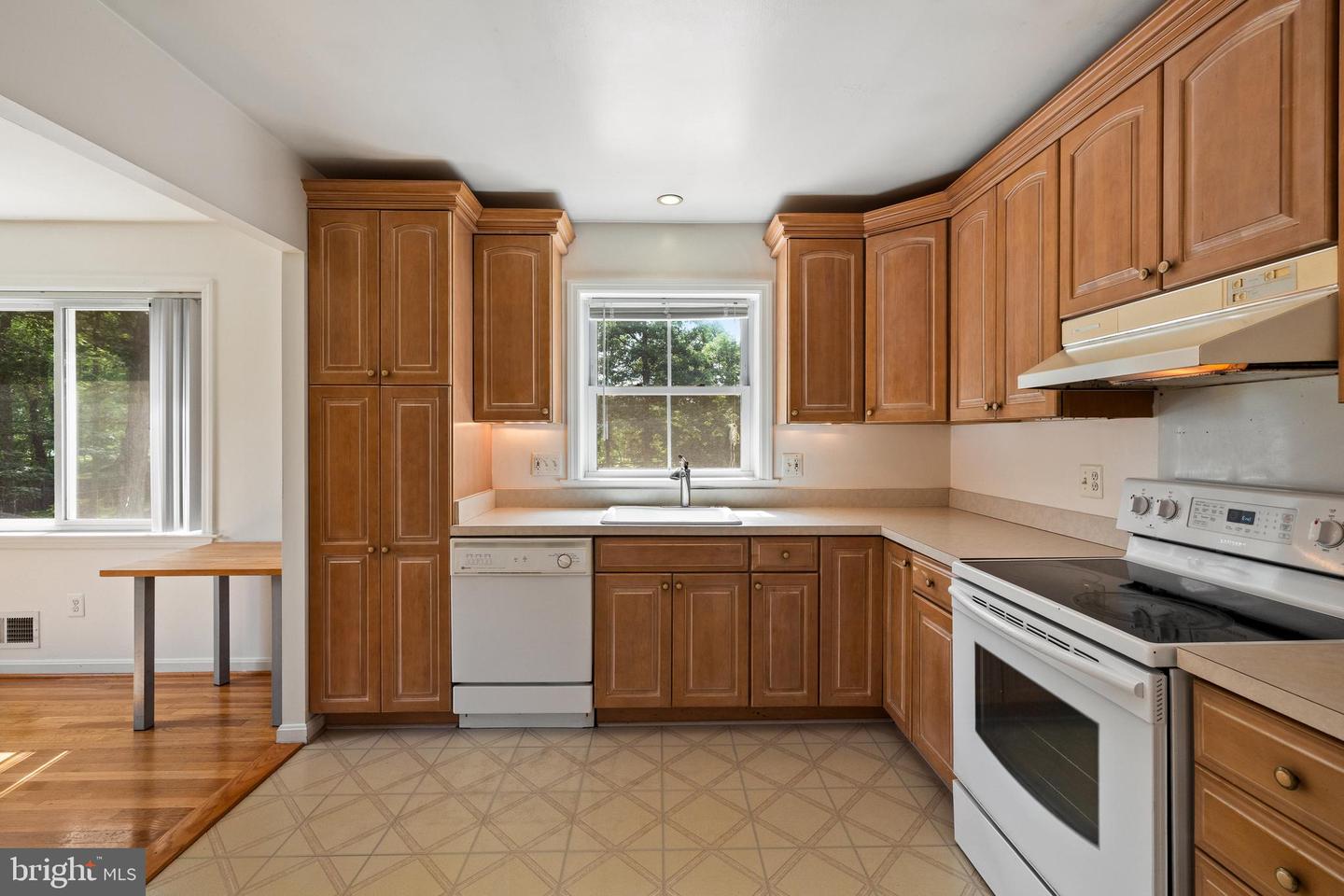 3906 PROSPERITY AVE