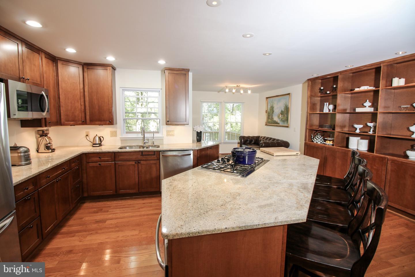 1392 PARK GARDEN LN