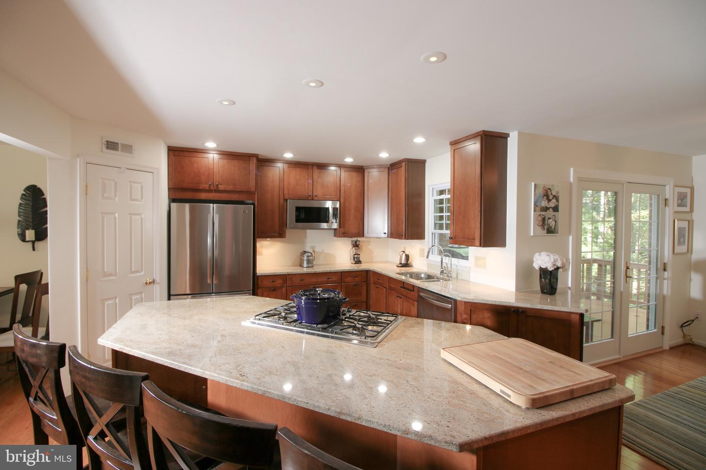 1392 PARK GARDEN LN