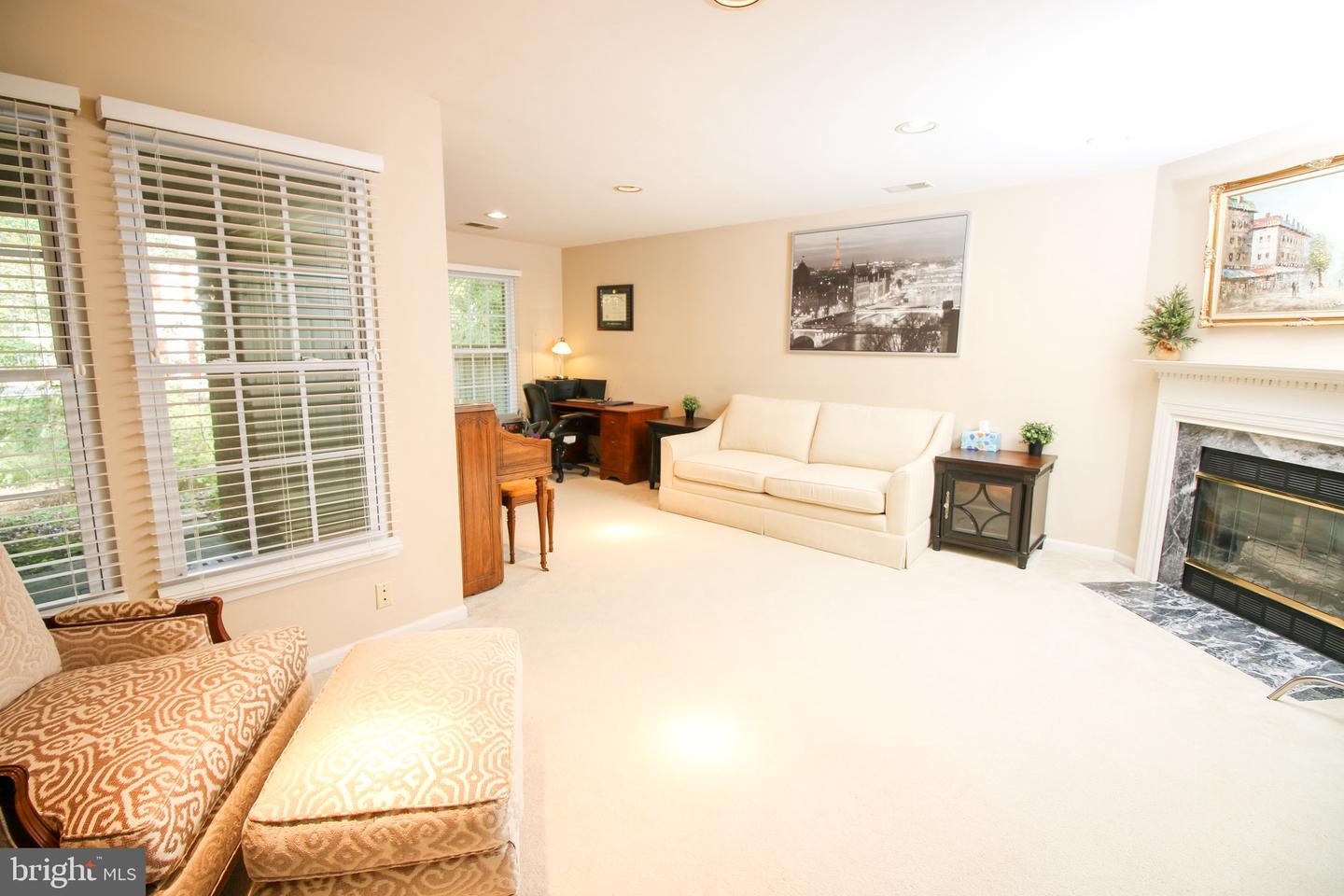 1392 PARK GARDEN LN