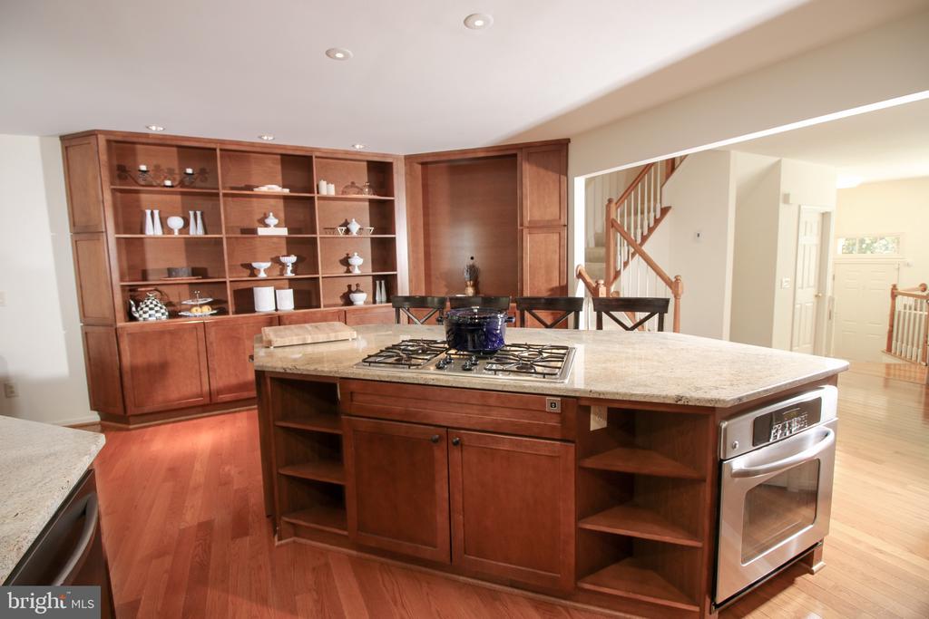 1392 PARK GARDEN LN