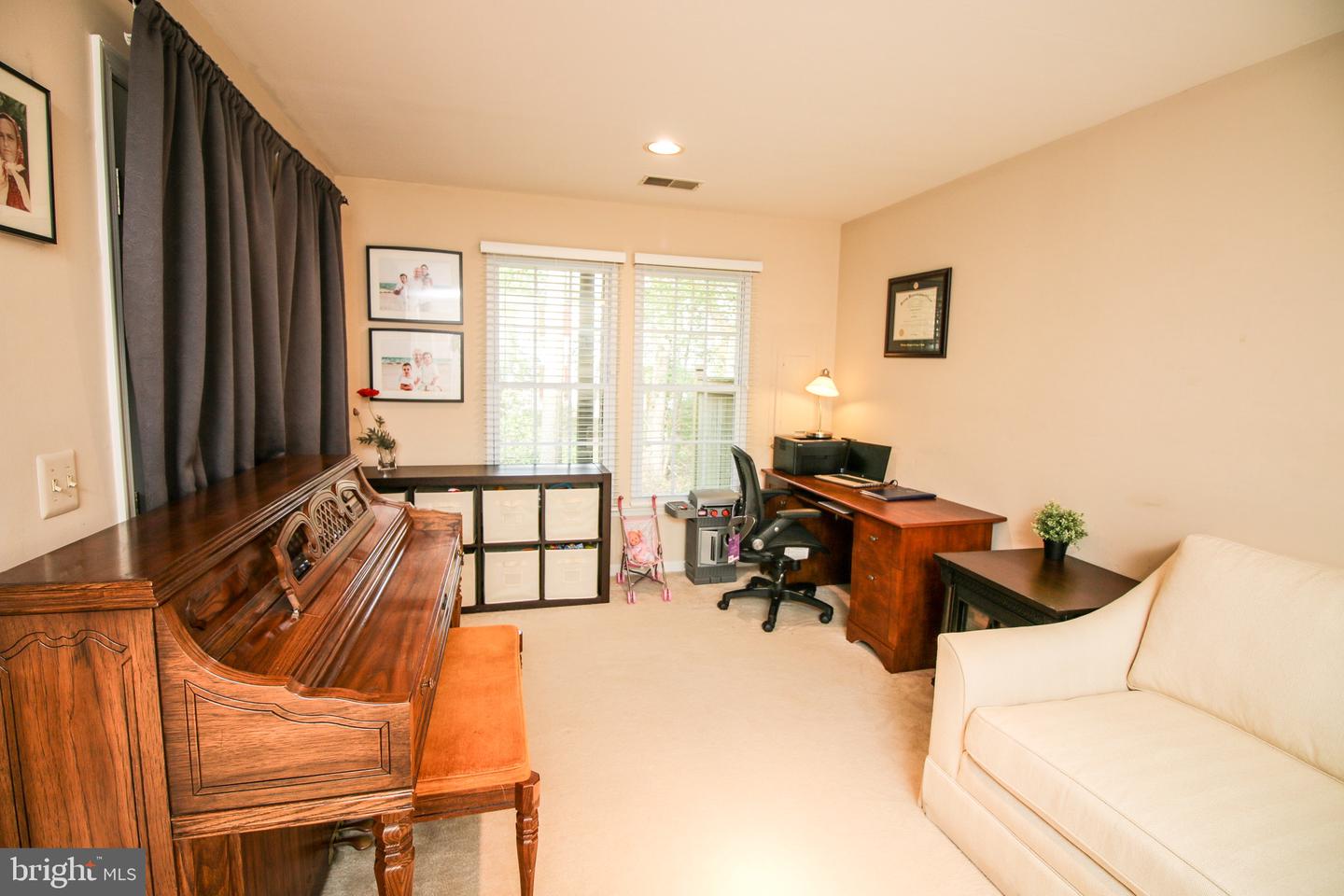 1392 PARK GARDEN LN