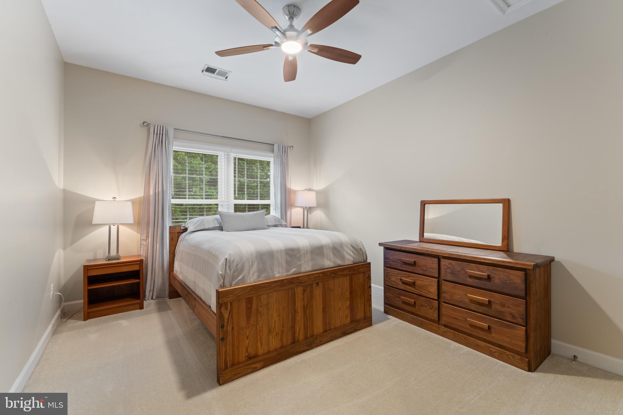 6847 CREEK CREST WAY