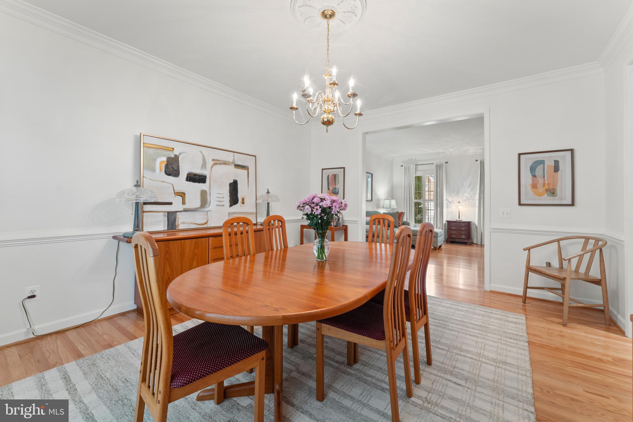 6847 CREEK CREST WAY