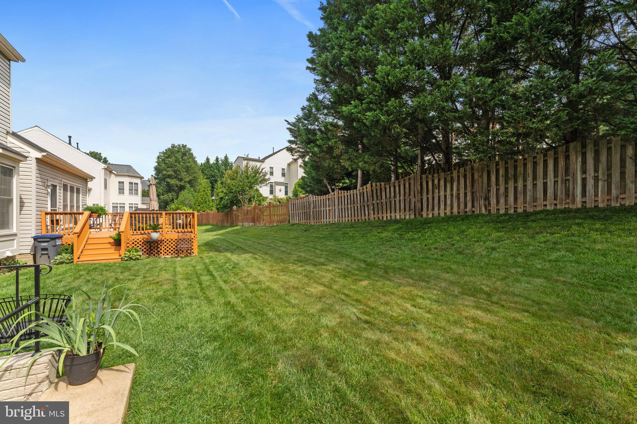 6847 CREEK CREST WAY