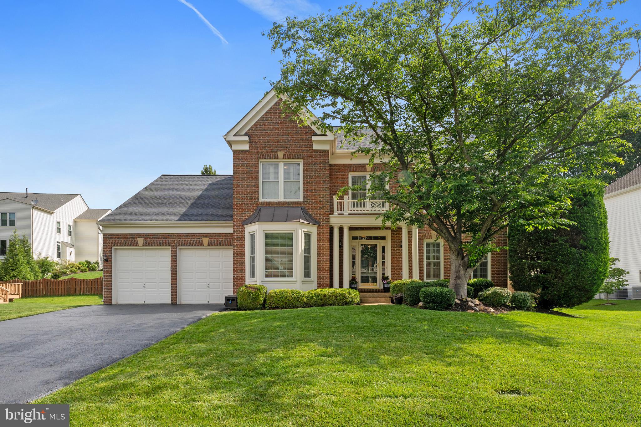 6847 CREEK CREST WAY