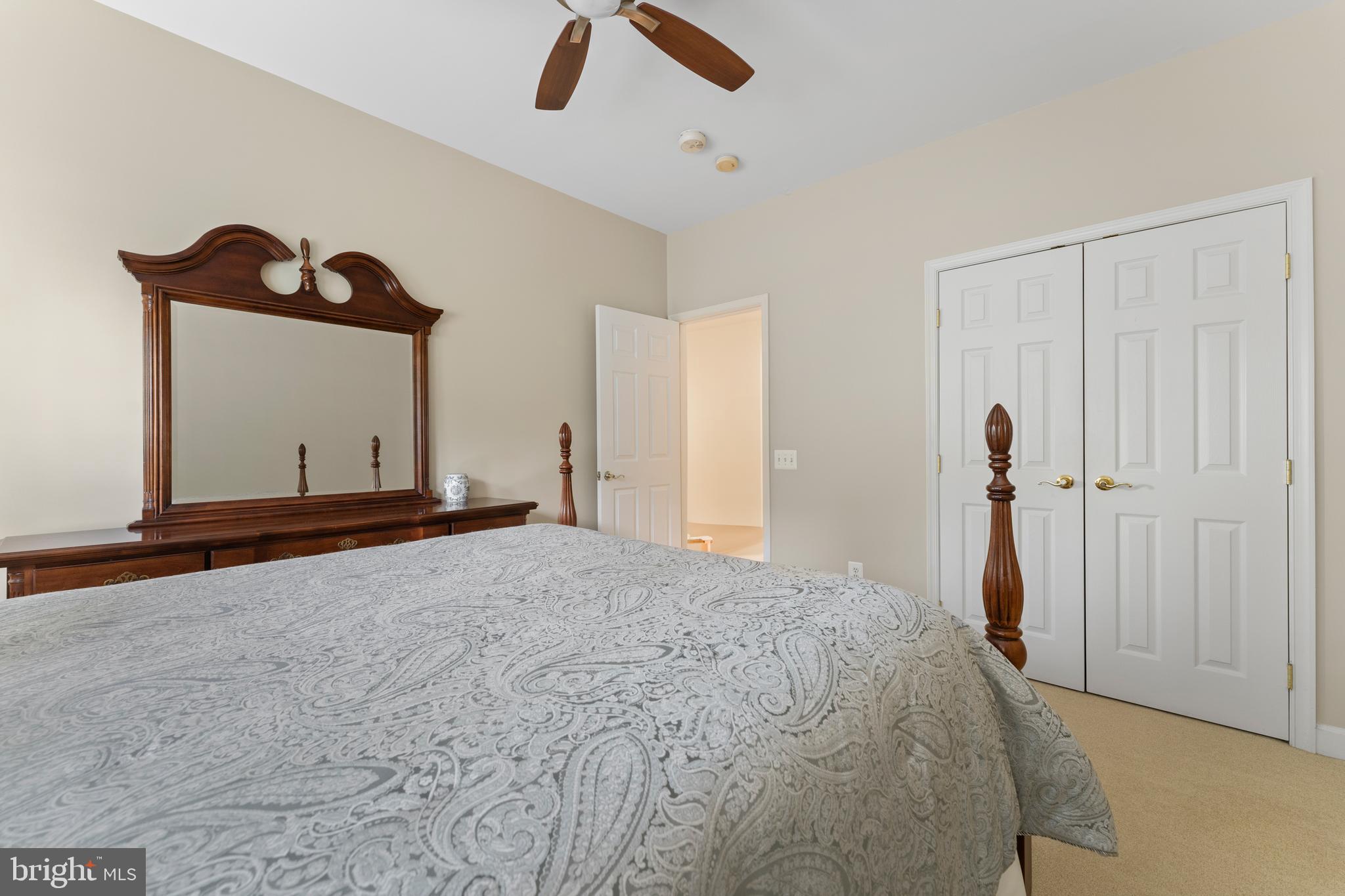 6847 CREEK CREST WAY