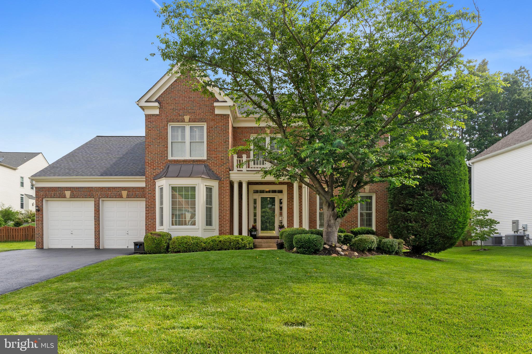 6847 CREEK CREST WAY