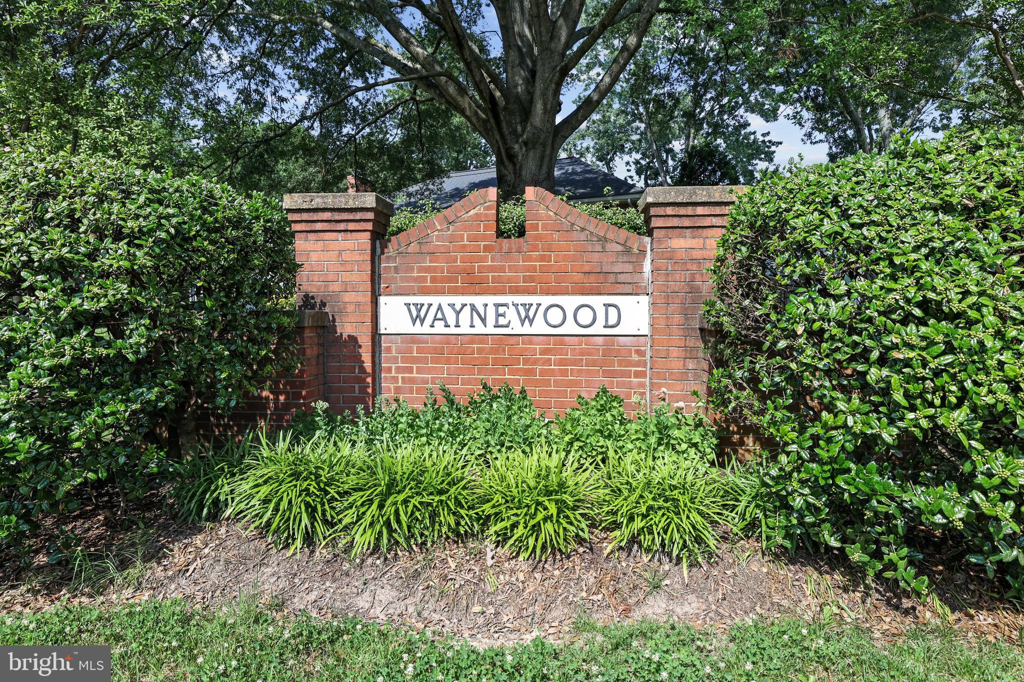 906 DANTON LANE