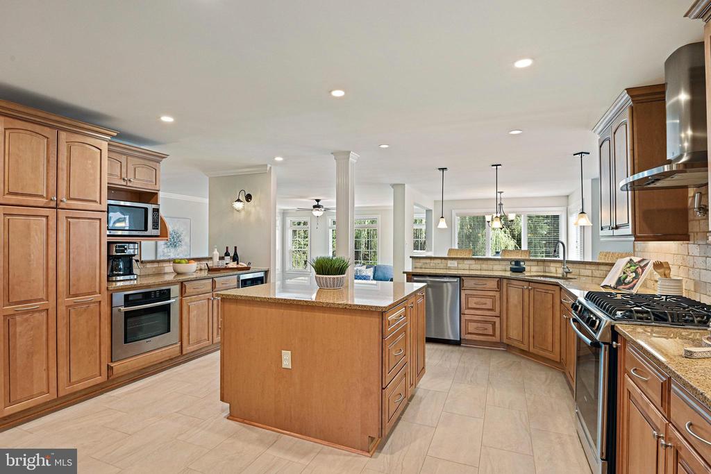 8012 ELM PLACE