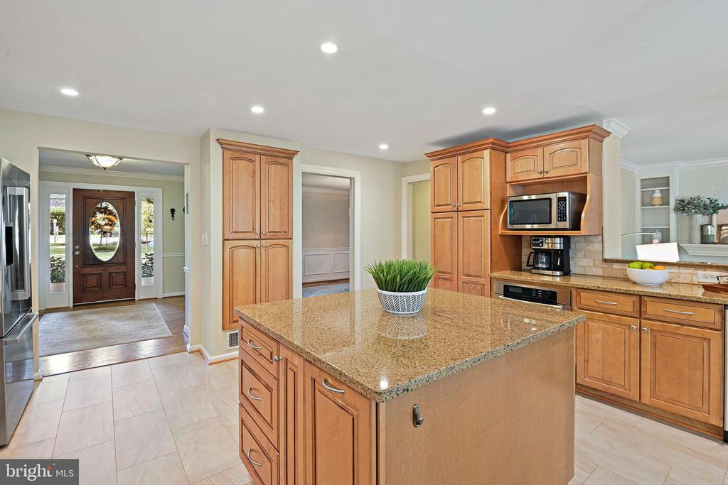 8012 ELM PLACE
